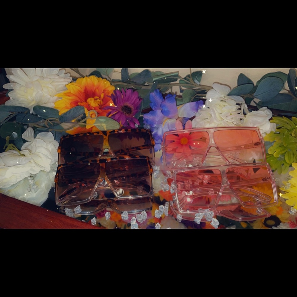 Mother and Daughter Shades